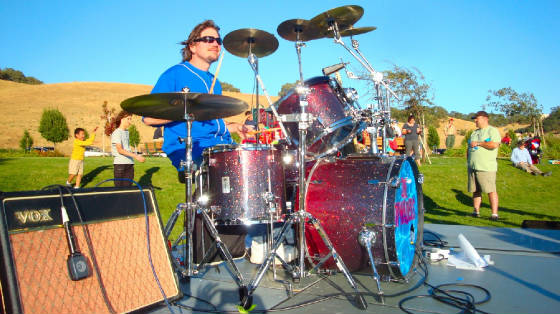 drummeramapanoramasmall.jpg